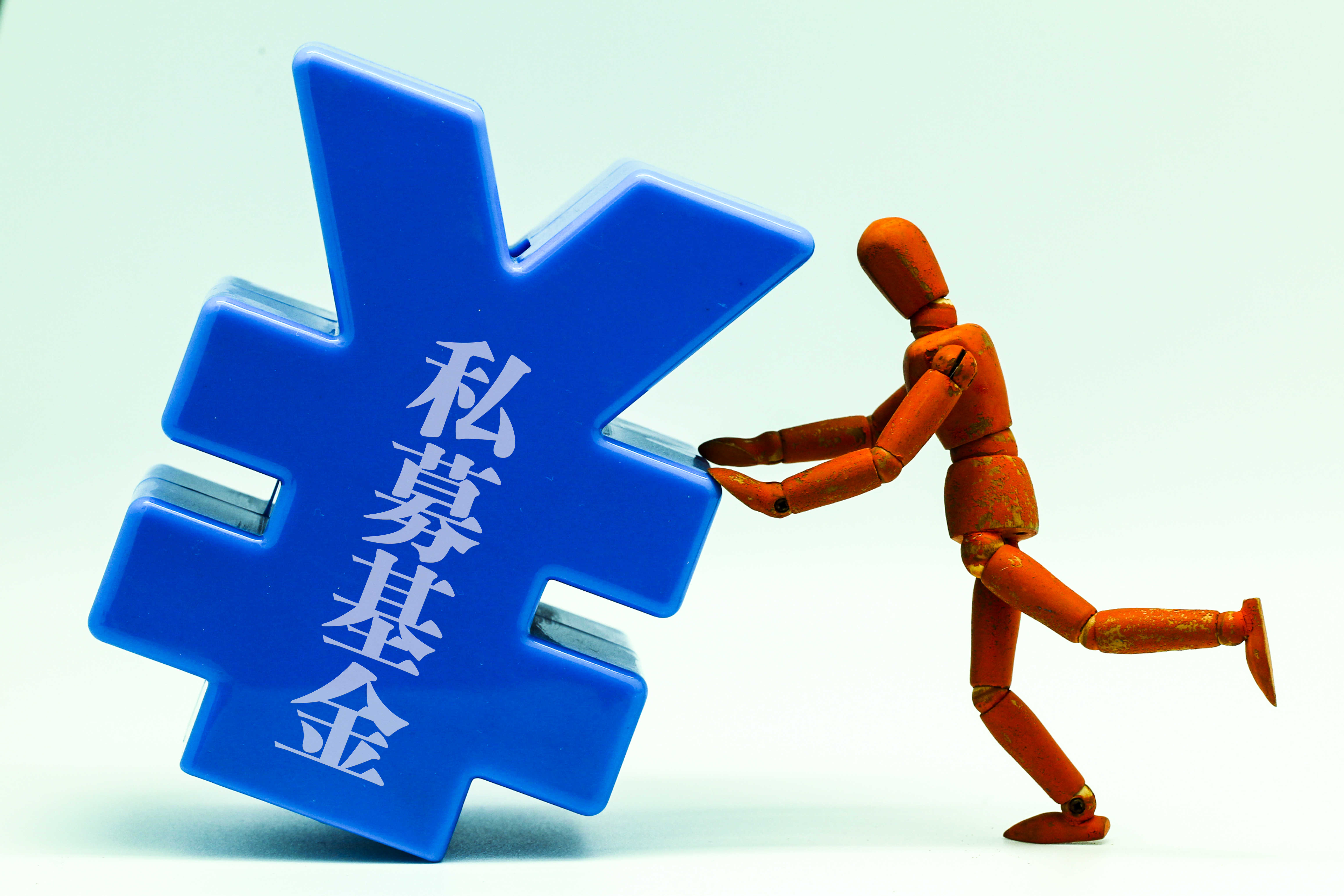 体育品牌电竞,万博体育官网,联名,新品发布引爆眼球